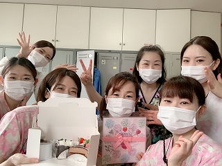 スタッフ誕生日会♪