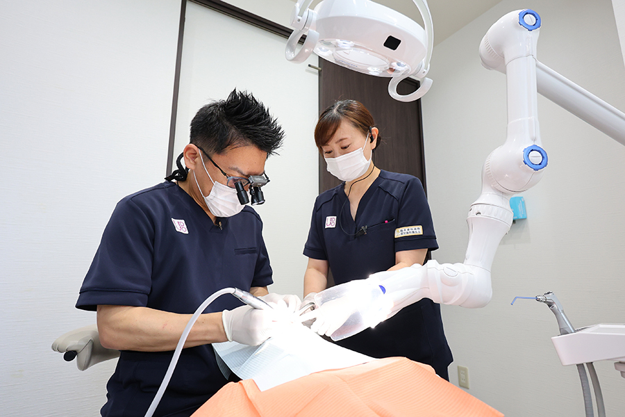 根管治療とは〜抜歯を回避し、大切な天然歯を守る精密治療〜